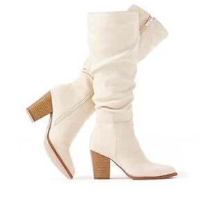Slouchy boot